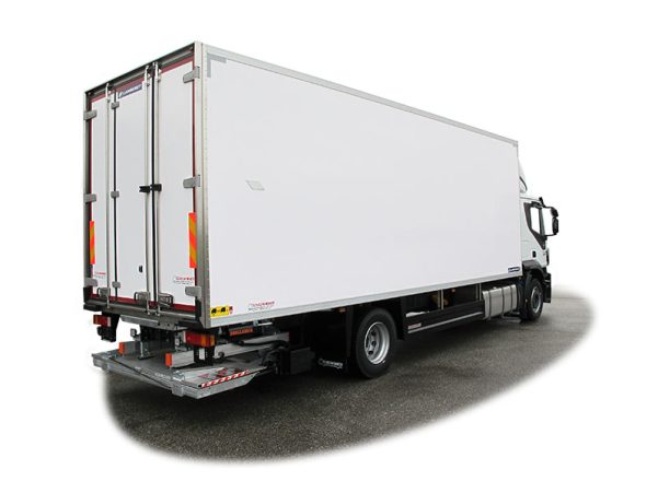 Kühlaufbau mit Kühlaggregat und Ladebordwand