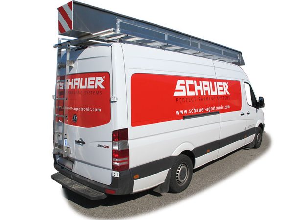 Glastransporter mit Glasreff