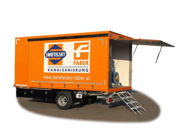 Kofferaufbau mit Gerät für Kanalsanierung