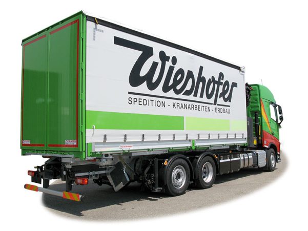 Wechselaufbau mit Ladekran