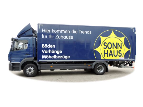 Kofferaufbau mit Ladebordwand