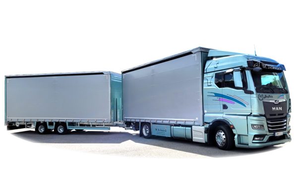 LKW-ZUG, Pritschenaufbau mit Schiebeplane und Ladebordwand